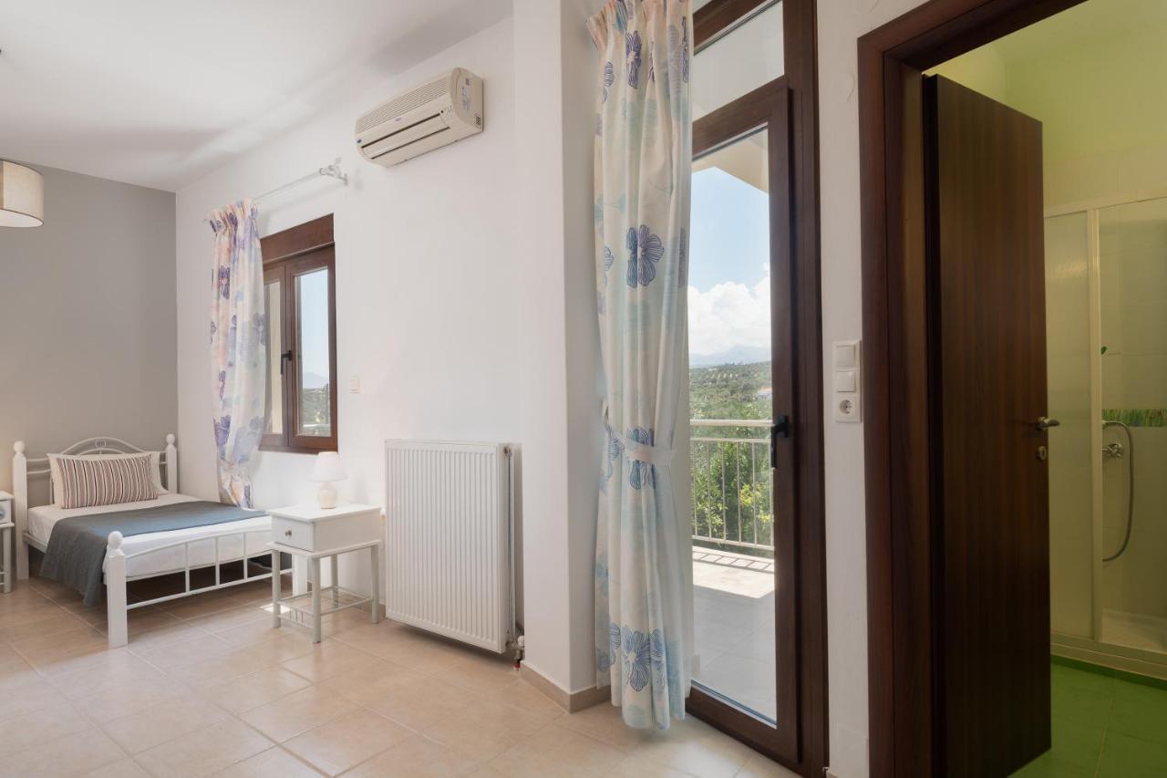 Family Villa Rousa In Rethymno With Pool, Bbq And Kids Area Loutra Exterior foto